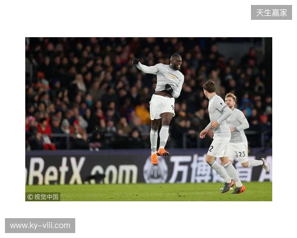 记者：18岁前锋莱西未入选曼联本场名单，阿莫林决定征召舍什科